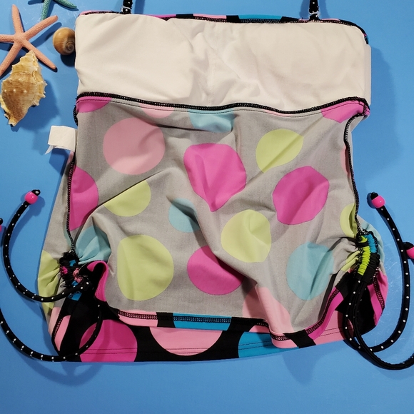 SOLDe MALIBU Swimsuit Size L Halter 'TOP only' - Picture 3 of 8